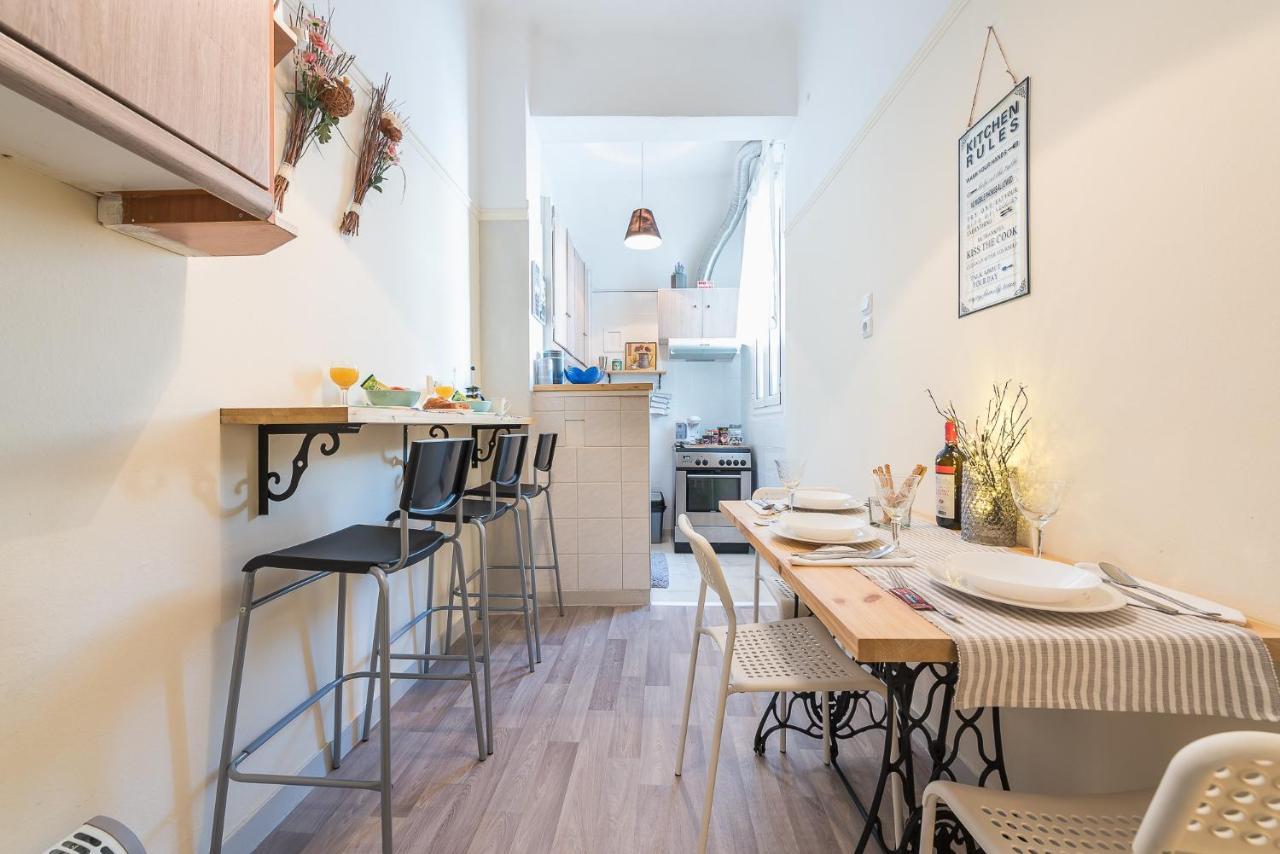 Lovely 1 Bedroom Apartment In Ateny Zewnętrze zdjęcie